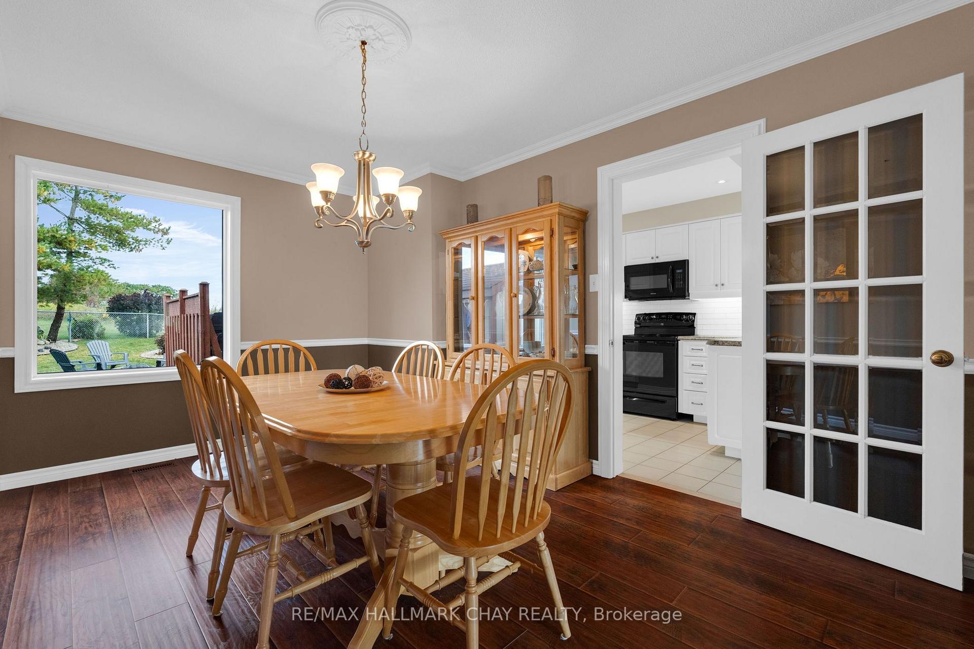 Photo 9 of 35 Grasett Crescent, Barrie, West Bayfield — HOMEH