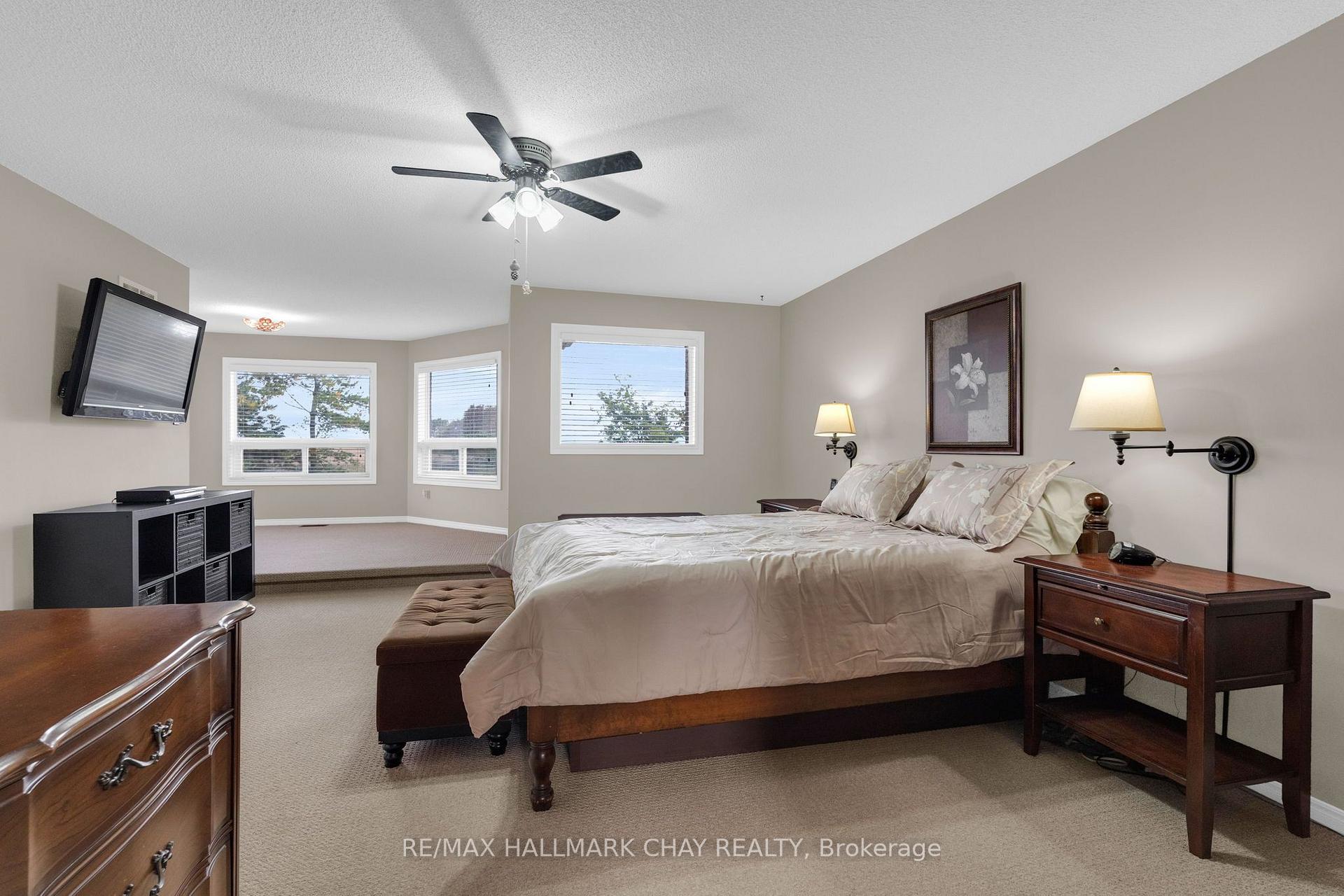 Photo 20 of 35 Grasett Crescent, Barrie, West Bayfield — HOMEH