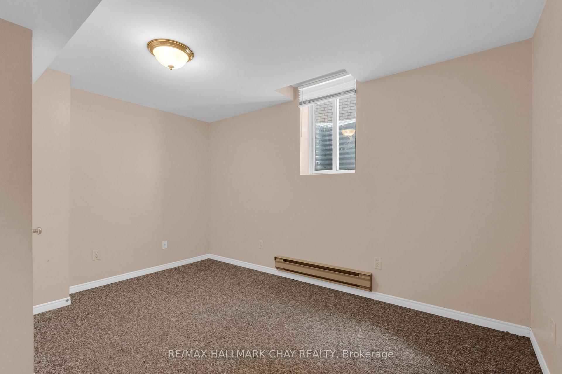 Photo 40 of 35 Grasett Crescent, Barrie, West Bayfield — HOMEH