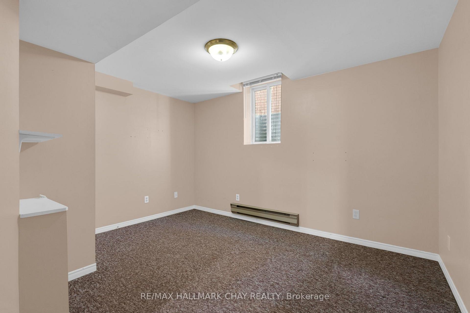 Photo 43 of 35 Grasett Crescent, Barrie, West Bayfield — HOMEH