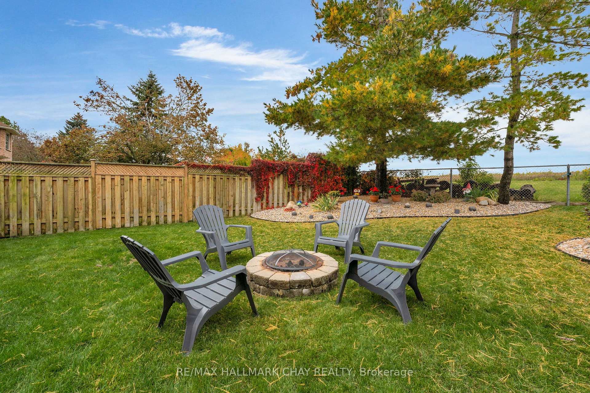 Photo 49 of 35 Grasett Crescent, Barrie, West Bayfield — HOMEH