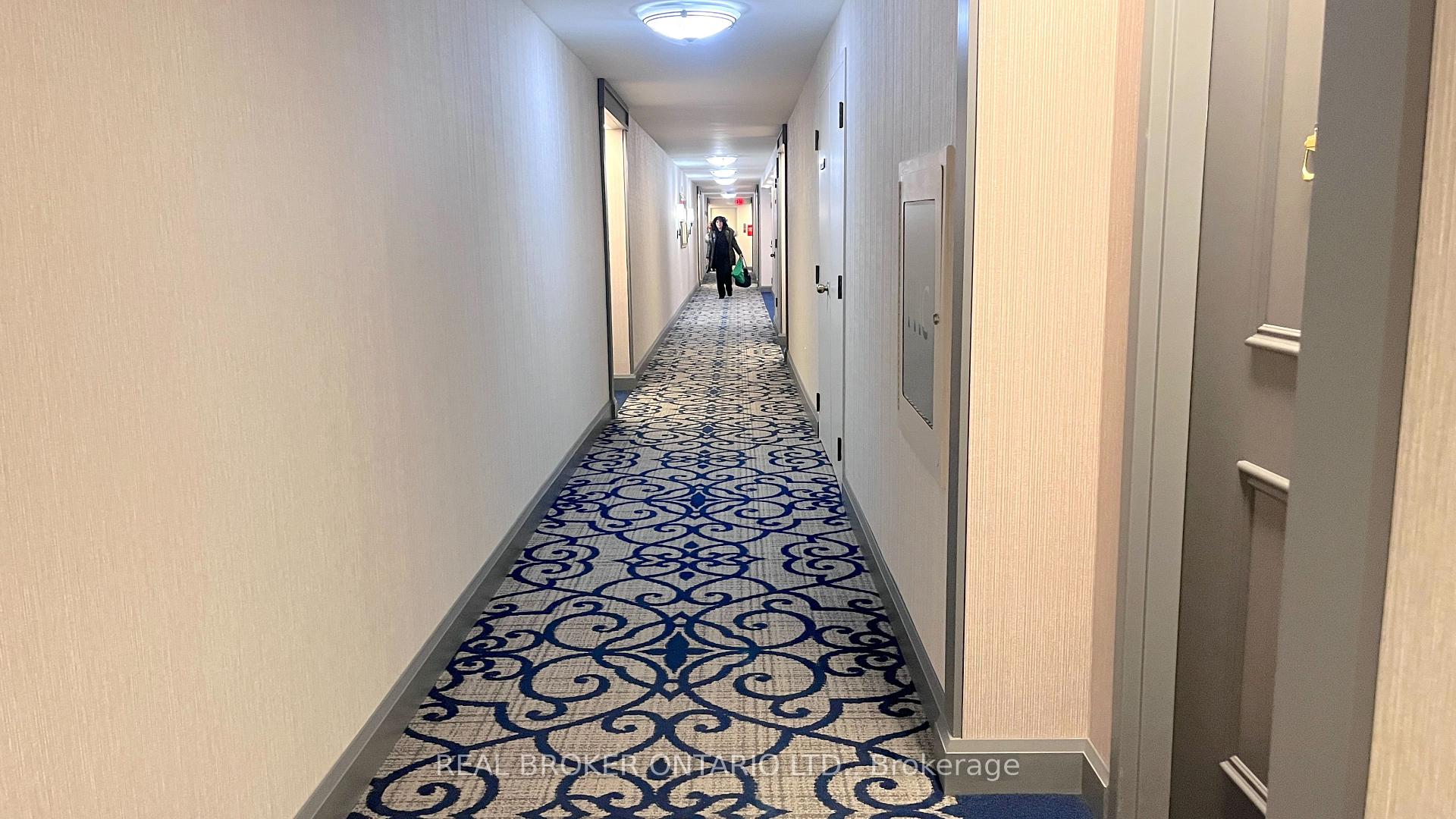 Photo 3 of Unit 1403, 343 clark Avenue W, Vaughan, Crestwood-Springfarm-Yorkhill — HOMEH