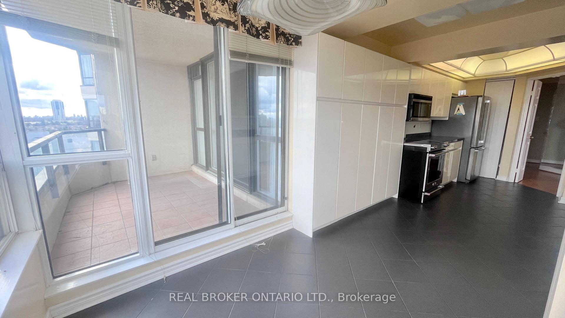 Photo 11 of Unit 1403, 343 clark Avenue W, Vaughan, Crestwood-Springfarm-Yorkhill — HOMEH