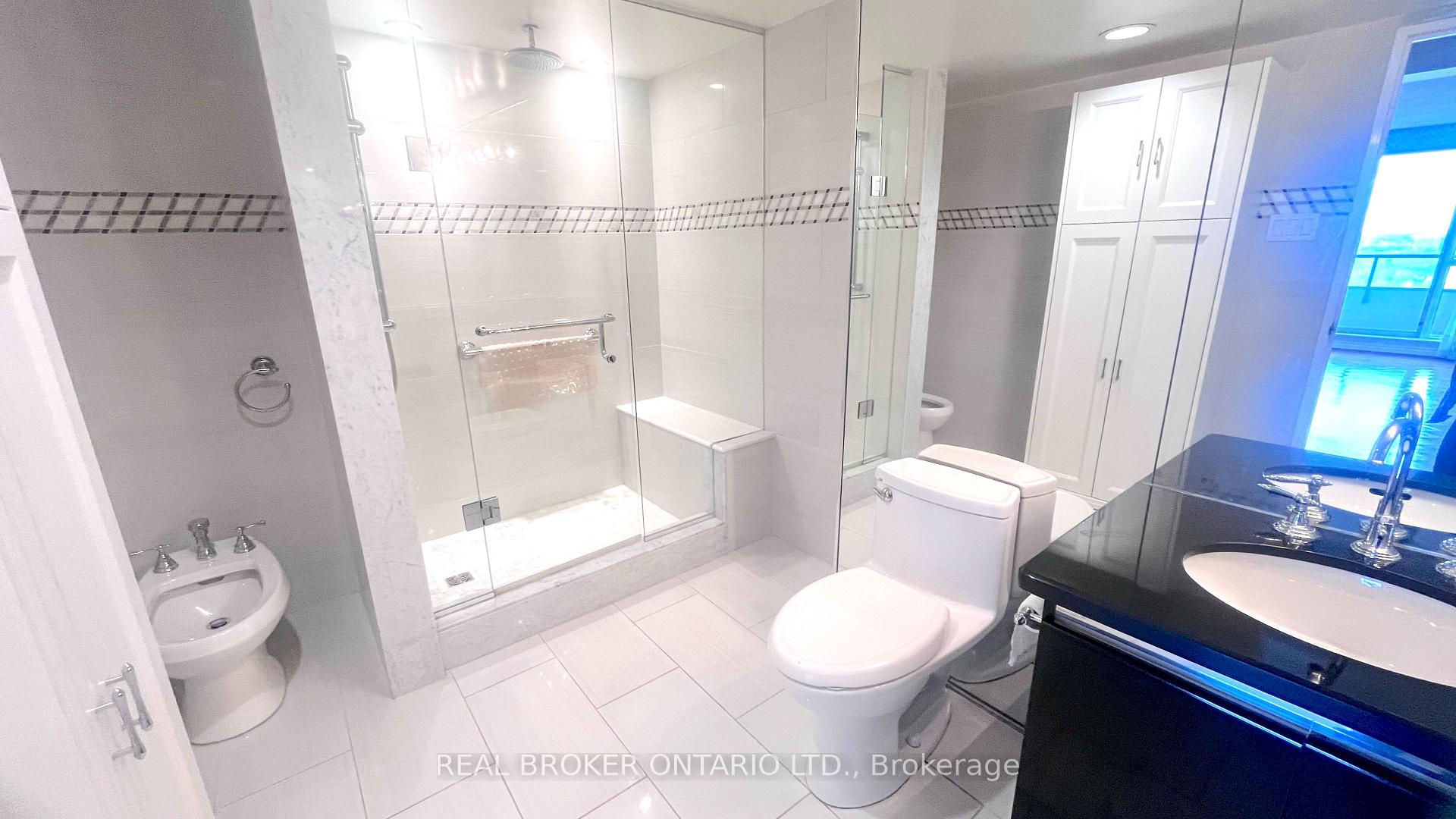 Photo 17 of Unit 1403, 343 clark Avenue W, Vaughan, Crestwood-Springfarm-Yorkhill — HOMEH