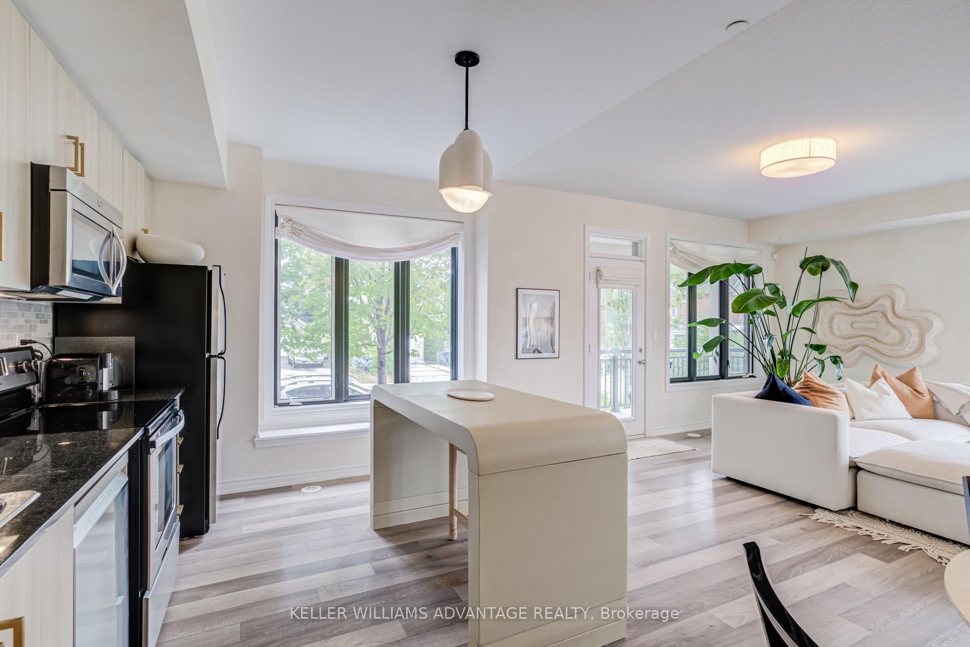 Photo 9 of Unit 4, 10 Carnation Avenue, Etobicoke, Long Branch — HOMEH