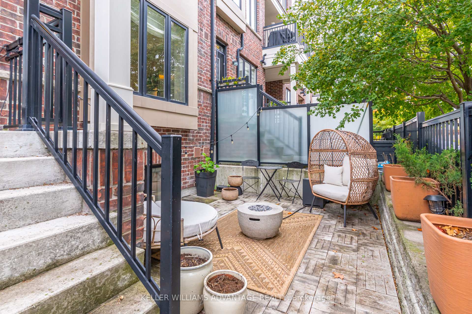 Photo 28 of Unit 4, 10 Carnation Avenue, Etobicoke, Long Branch — HOMEH