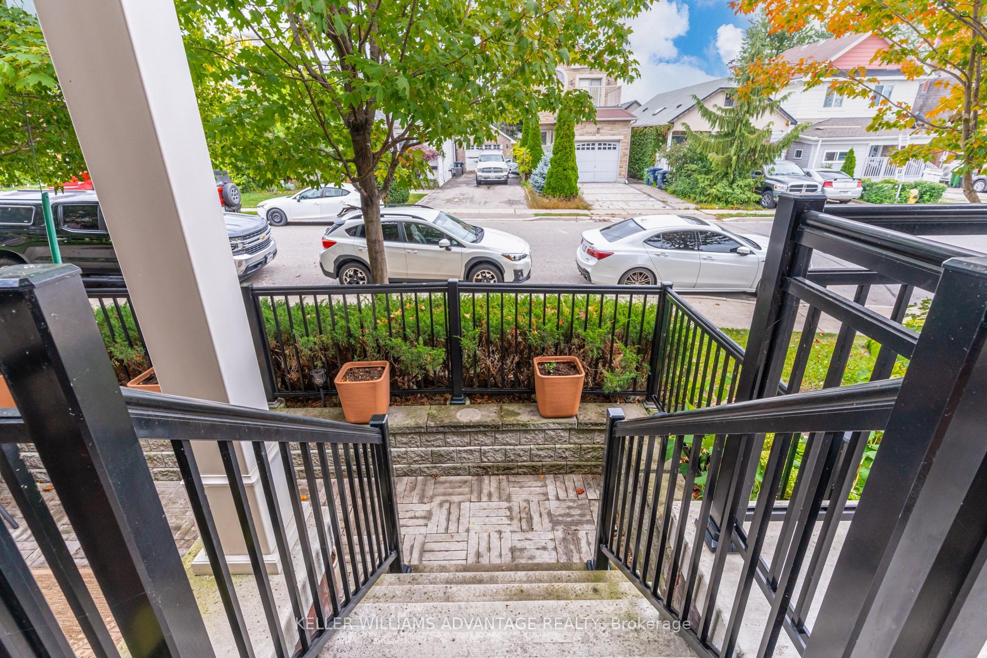 Photo 33 of Unit 4, 10 Carnation Avenue, Etobicoke, Long Branch — HOMEH