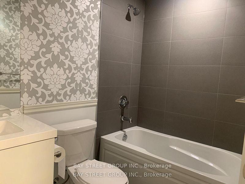 Photo 8 of Unit 2520, 2545 Simcoe Street N, Oshawa, Windfields — HOMEH