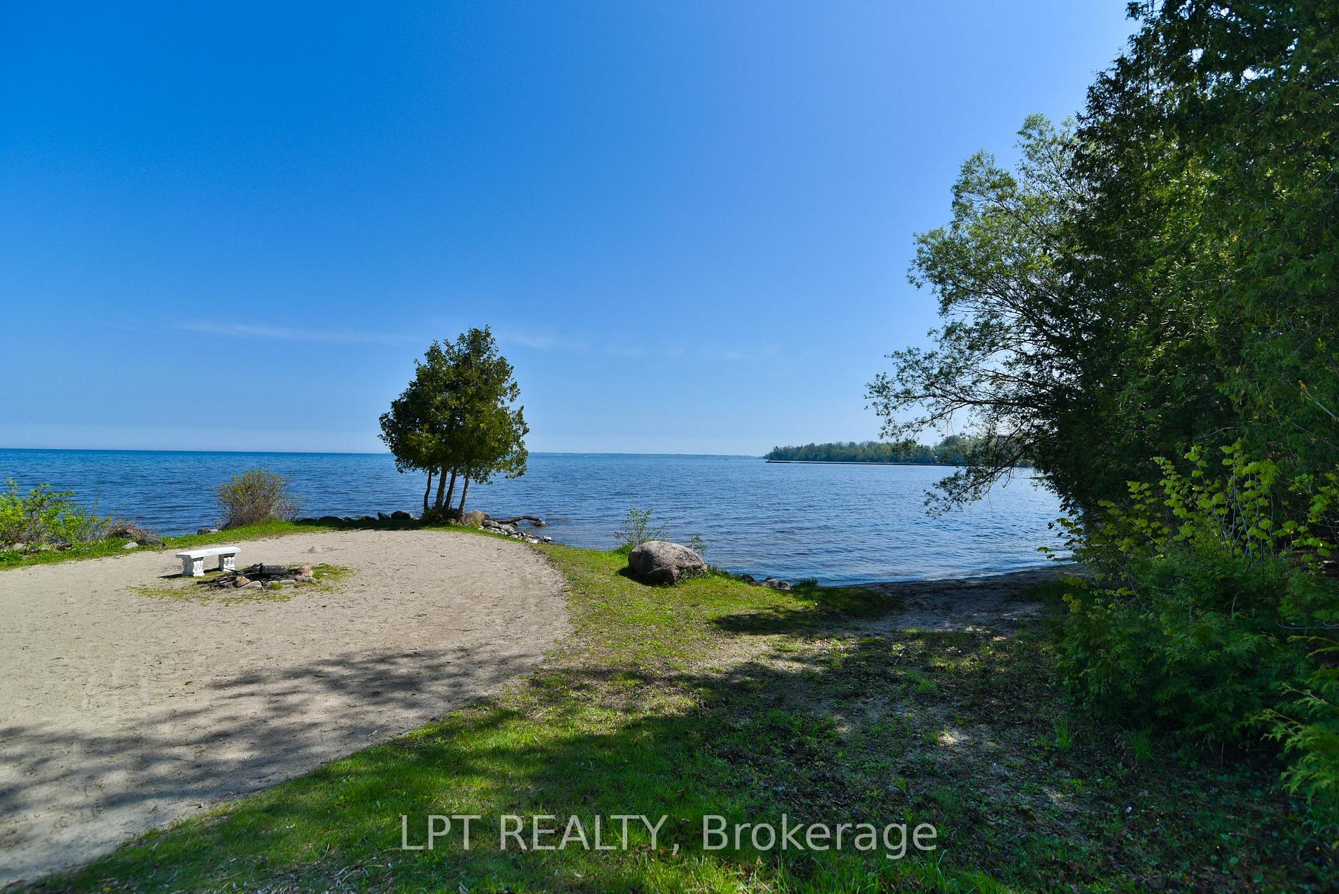 Photo 41 of 177 Hedge Road, Georgina, Sutton & Jackson's Point — HOMEH