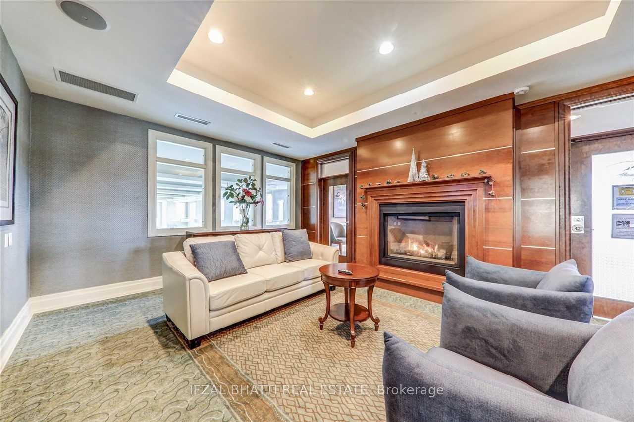 Photo 7 of Unit 410, 50 lakebreeze Drive, Clarington, Newcastle — HOMEH