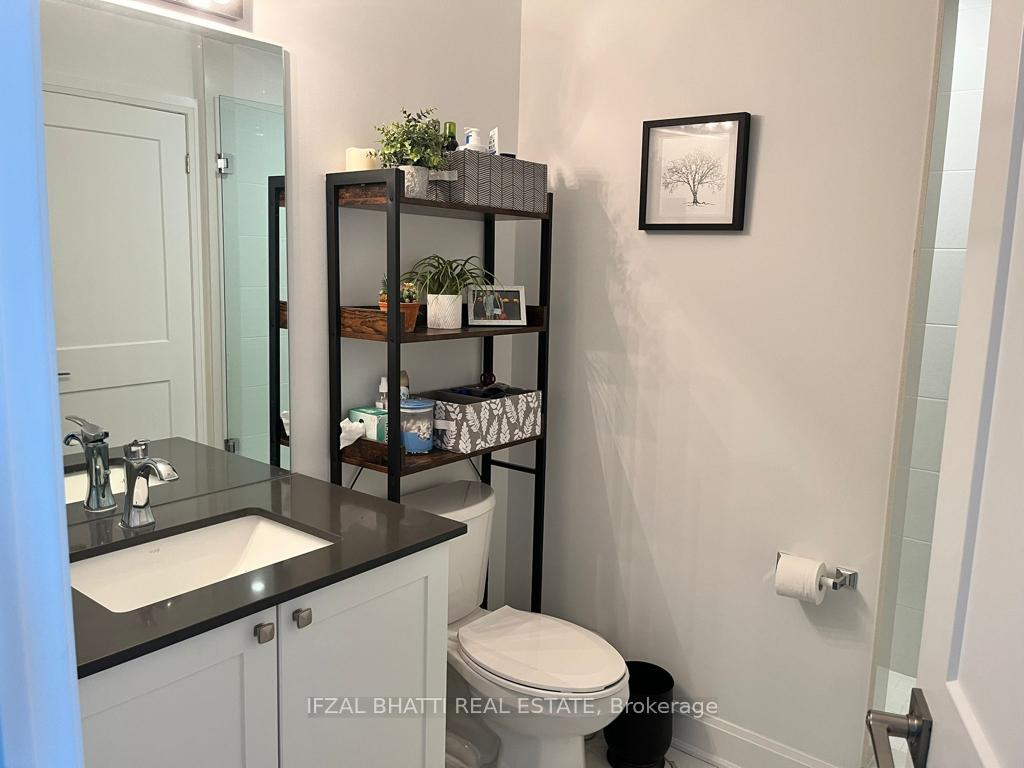 Photo 18 of Unit 410, 50 lakebreeze Drive, Clarington, Newcastle — HOMEH