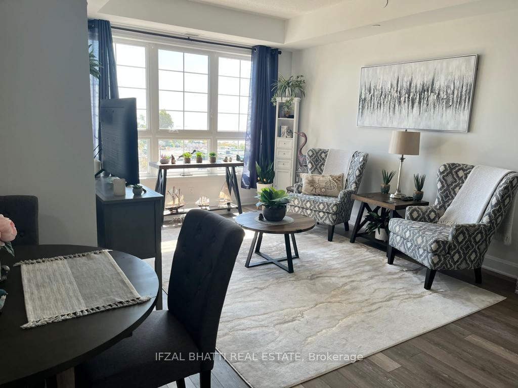 Photo 20 of Unit 410, 50 lakebreeze Drive, Clarington, Newcastle — HOMEH