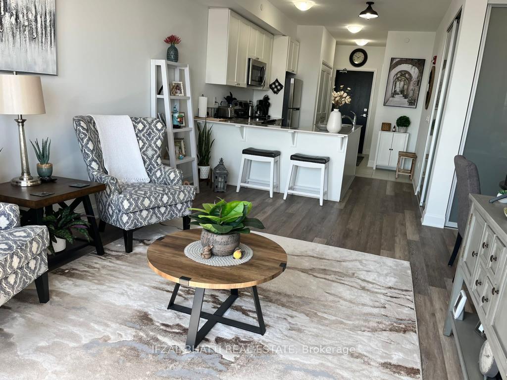 Photo 23 of Unit 410, 50 lakebreeze Drive, Clarington, Newcastle — HOMEH