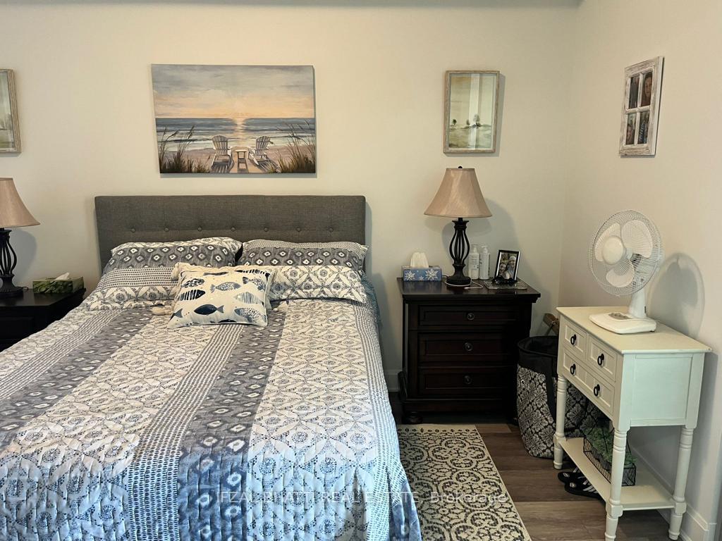 Photo 26 of Unit 410, 50 lakebreeze Drive, Clarington, Newcastle — HOMEH