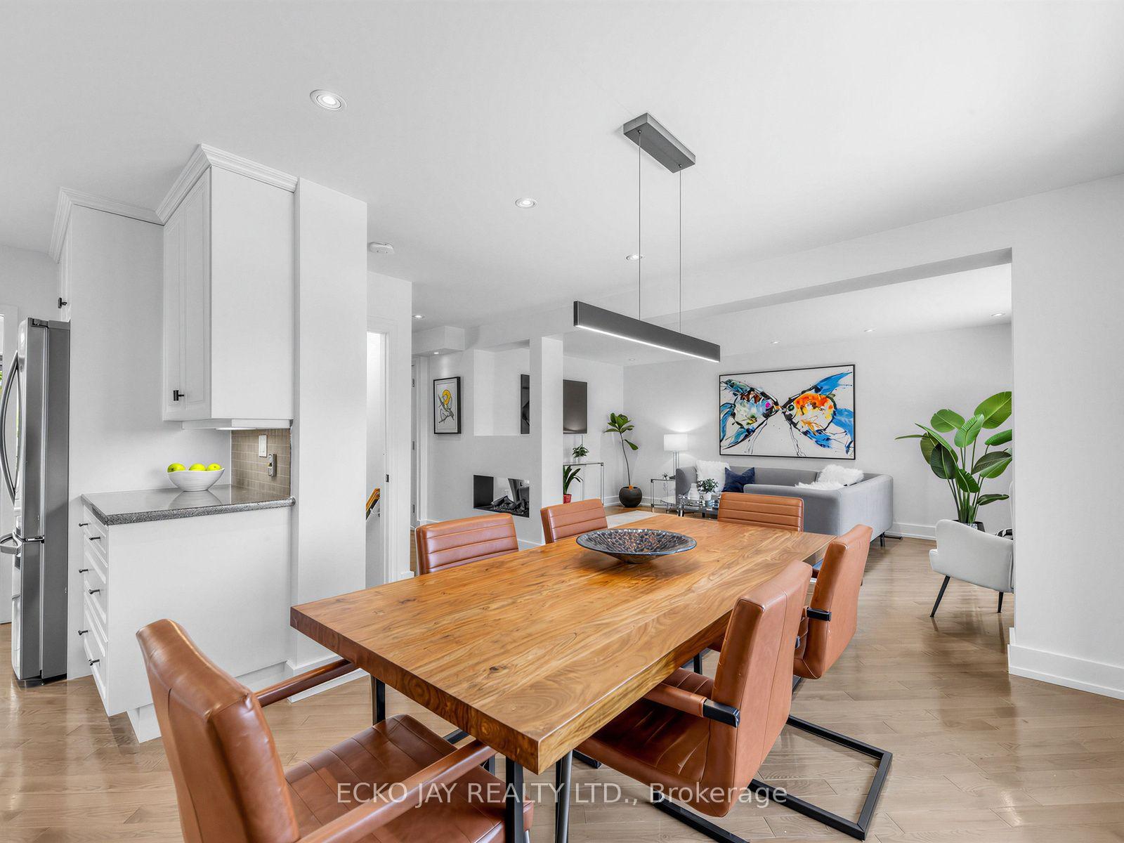 Photo 13 of 22 Meadowglade Crescent, North York, Henry Farm — HOMEH