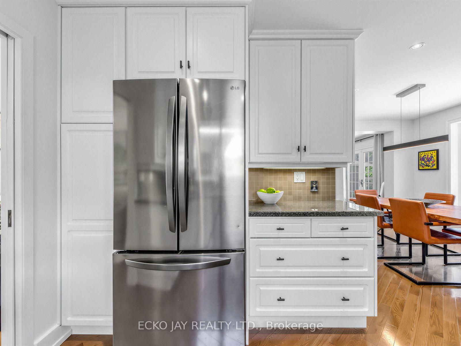Photo 15 of 22 Meadowglade Crescent, North York, Henry Farm — HOMEH