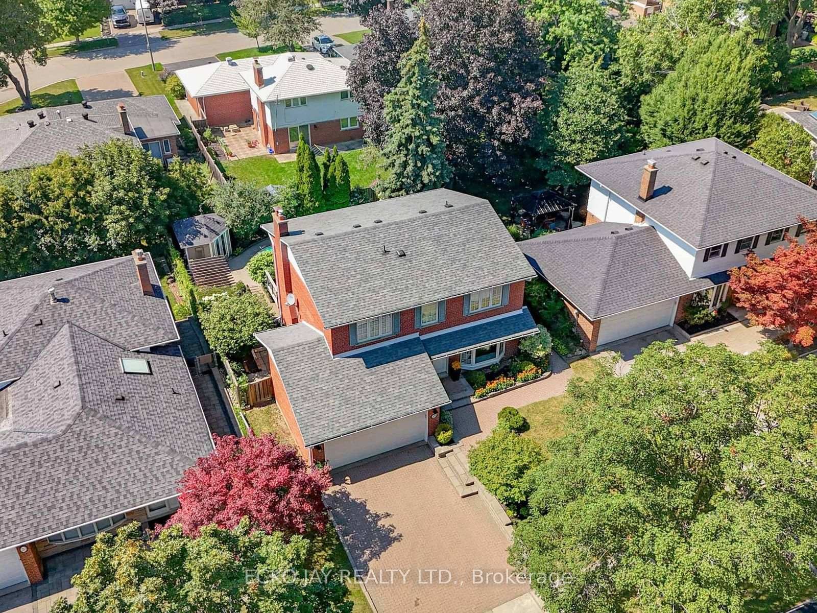 Photo 40 of 22 Meadowglade Crescent, North York, Henry Farm — HOMEH