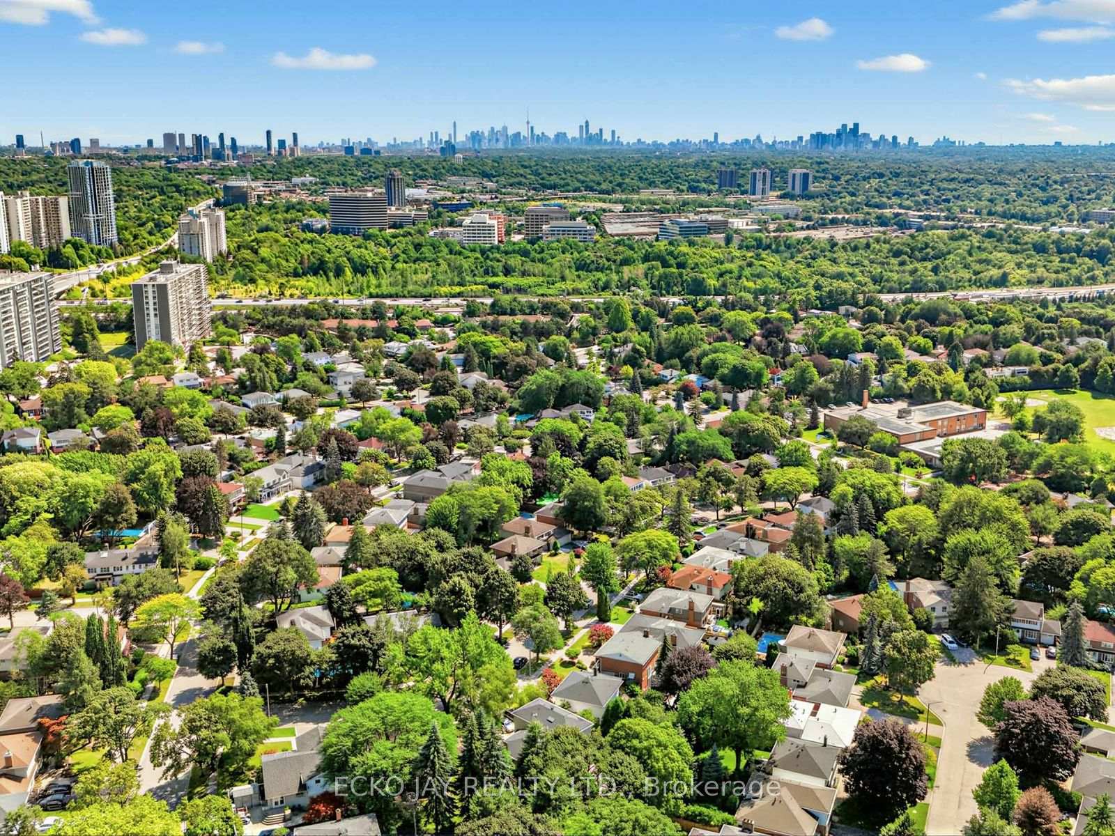 Photo 43 of 22 Meadowglade Crescent, North York, Henry Farm — HOMEH