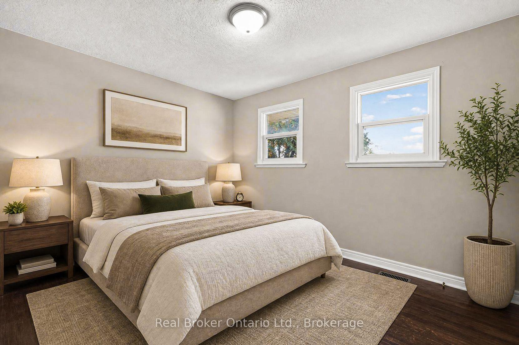 Photo 30 of 884 Devonshire Avenue, Woodstock, Woodstock - North — HOMEH