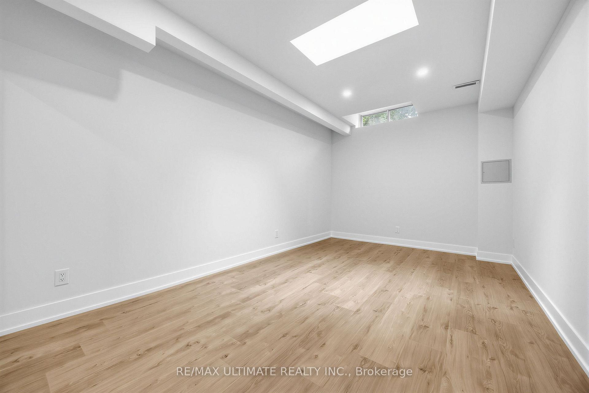 Photo 17 of Unit 202, 229 Spadina Avenue, Toronto, Kensington-Chinatown — HOMEH