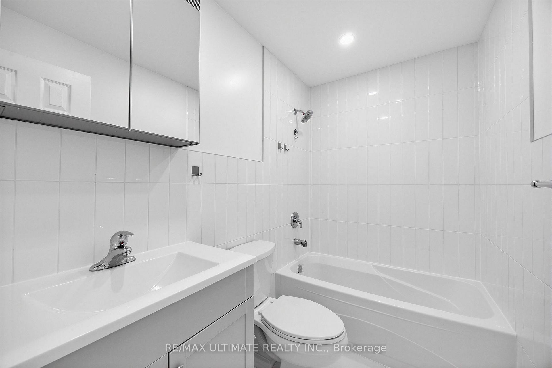Photo 24 of Unit 202, 229 Spadina Avenue, Toronto, Kensington-Chinatown — HOMEH
