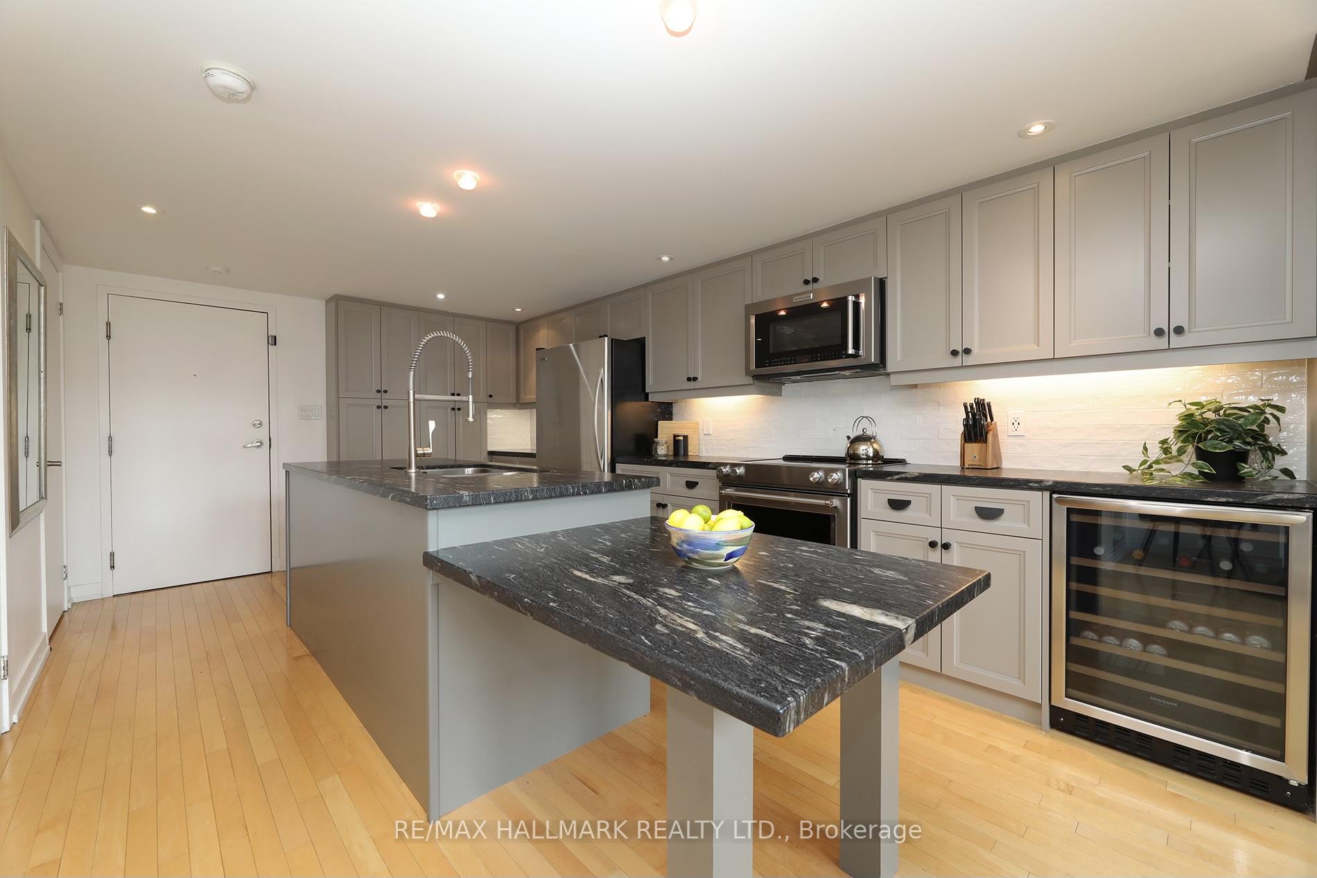 Photo 4 of Unit 314, 1100 Lansdowne Avenue, Toronto, Dovercourt-Wallace Emerson-Junction — HOMEH