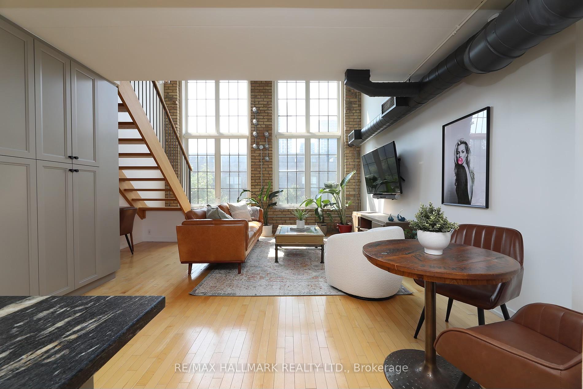 Photo 5 of Unit 314, 1100 Lansdowne Avenue, Toronto, Dovercourt-Wallace Emerson-Junction — HOMEH