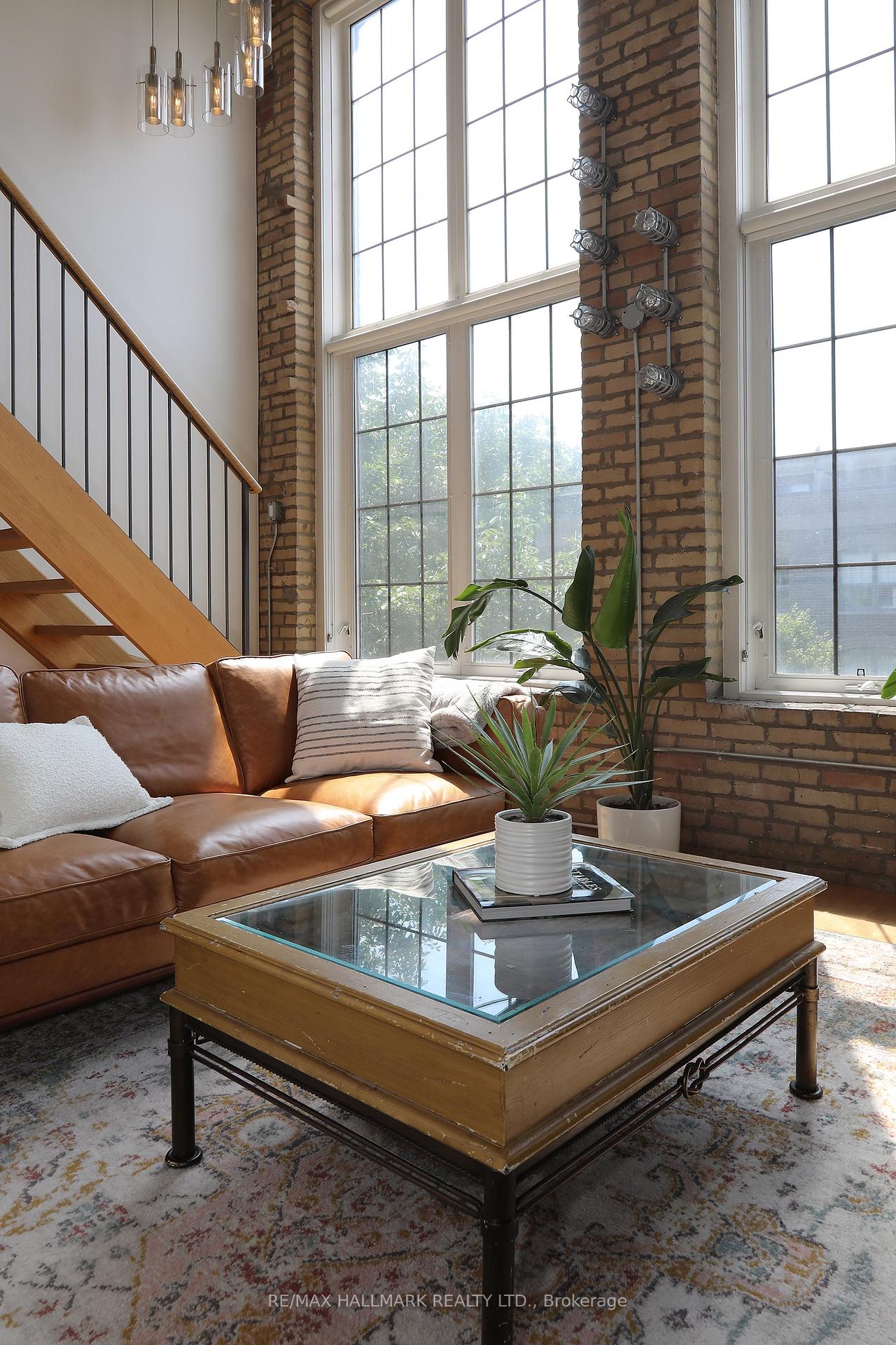Photo 6 of Unit 314, 1100 Lansdowne Avenue, Toronto, Dovercourt-Wallace Emerson-Junction — HOMEH