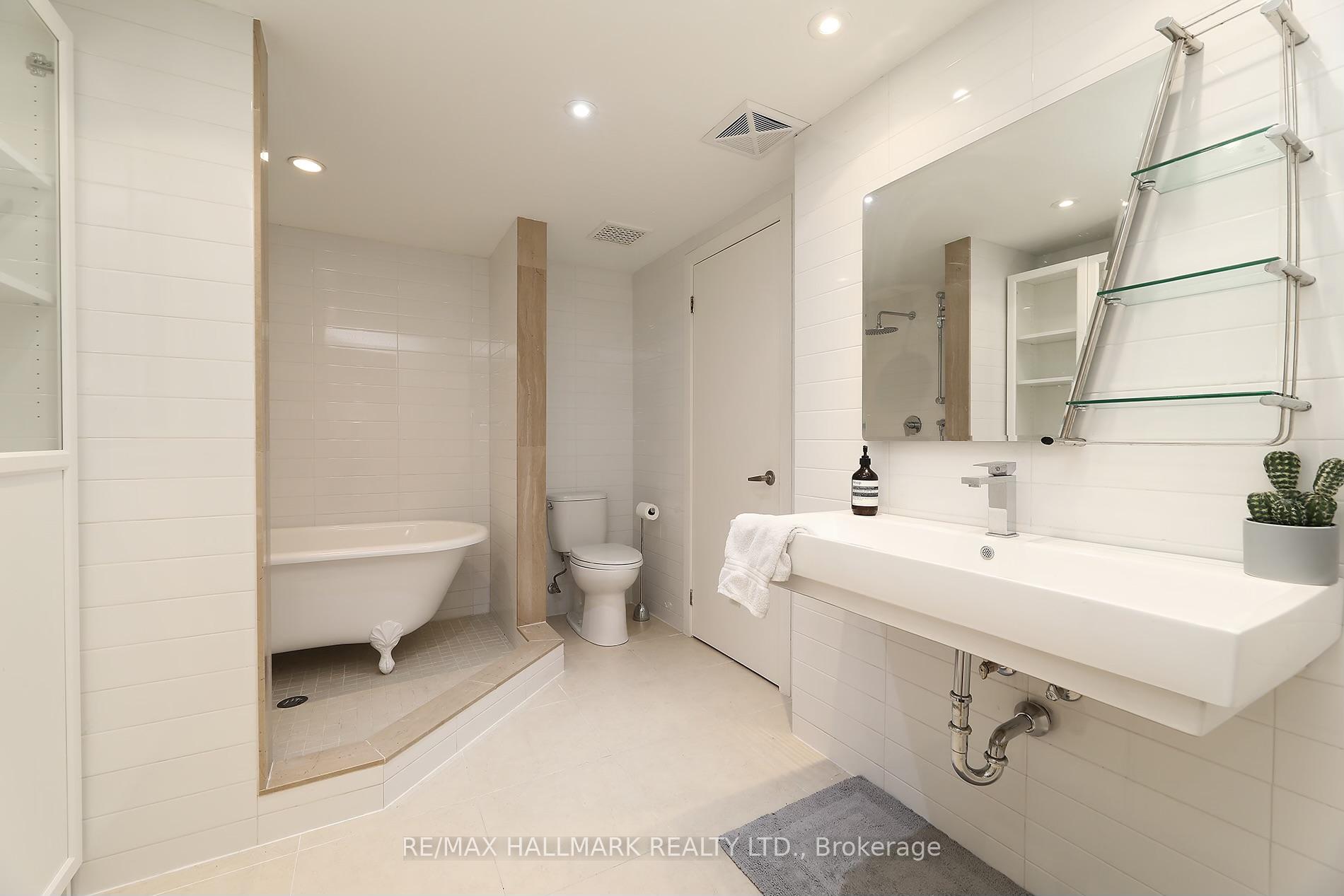 Photo 12 of Unit 314, 1100 Lansdowne Avenue, Toronto, Dovercourt-Wallace Emerson-Junction — HOMEH
