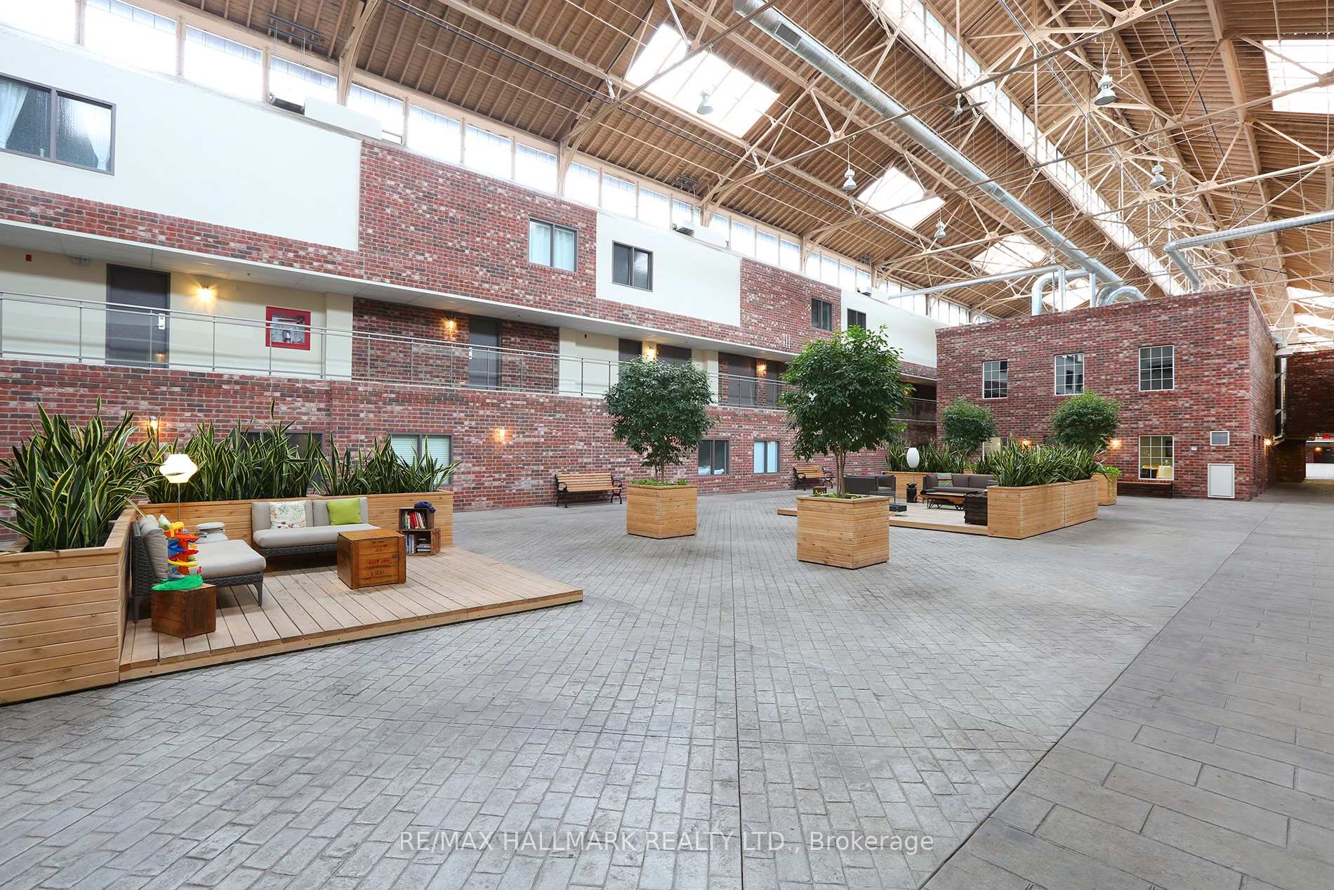 Photo 18 of Unit 314, 1100 Lansdowne Avenue, Toronto, Dovercourt-Wallace Emerson-Junction — HOMEH
