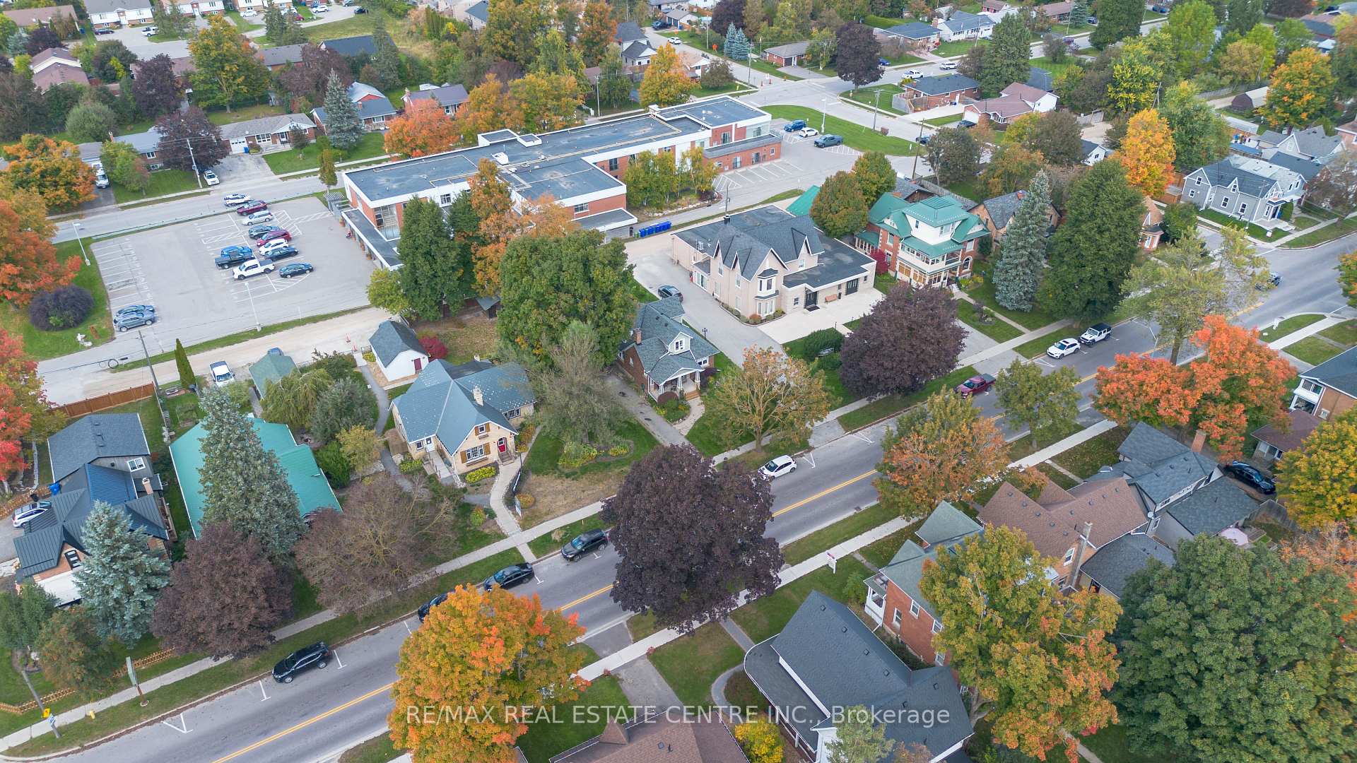 Photo 4 of 314 Main Street E, Shelburne — HOMEH