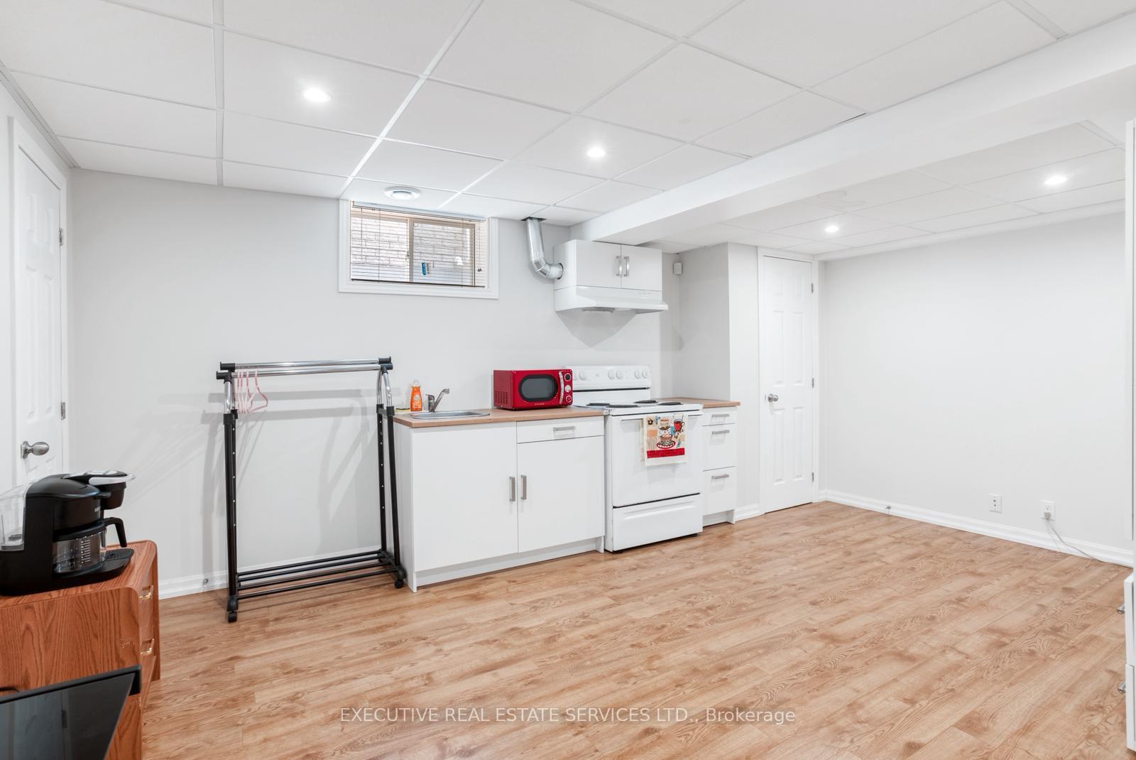 Photo 40 of 2884 Devon Road, London, South W — HOMEH
