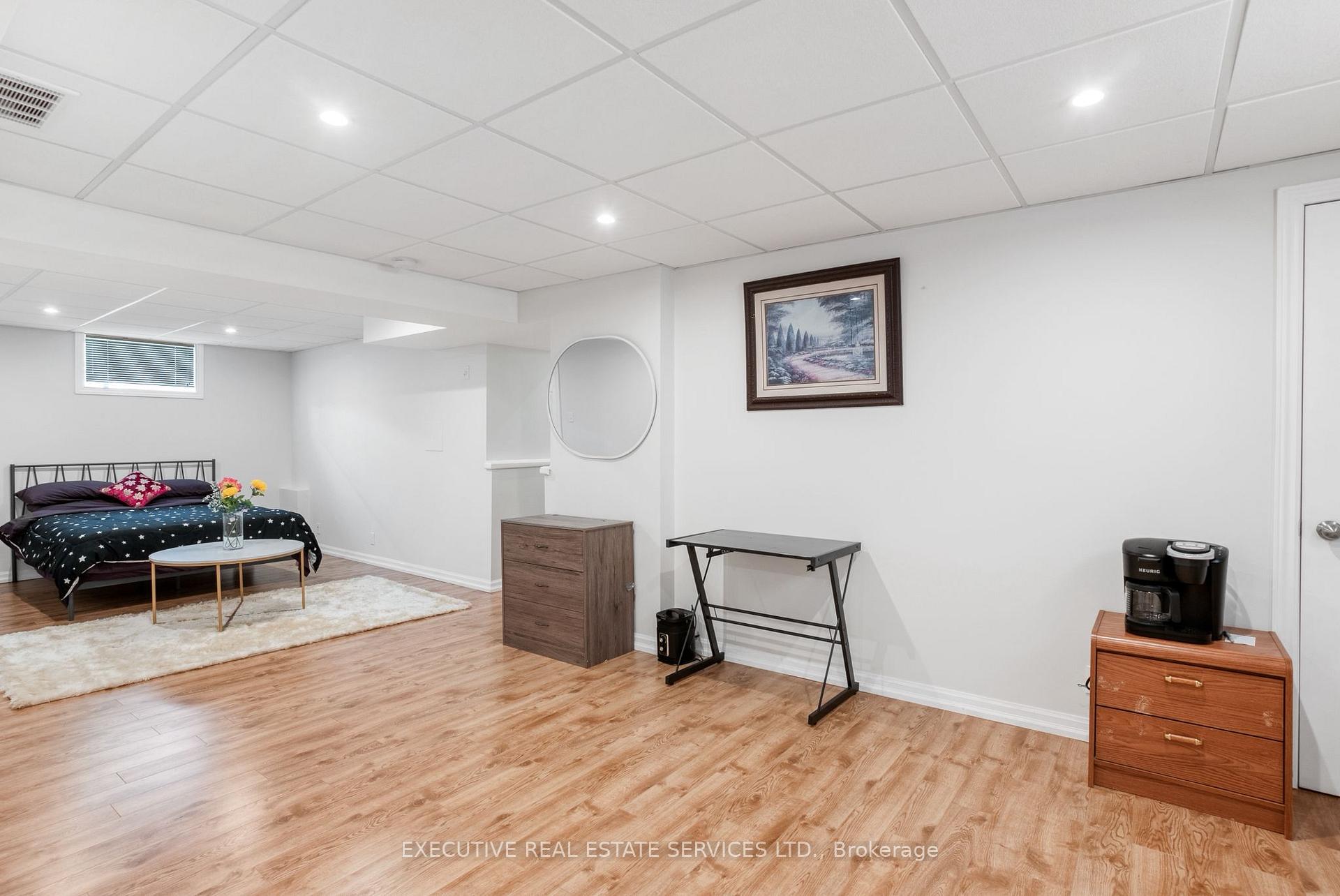 Photo 41 of 2884 Devon Road, London, South W — HOMEH