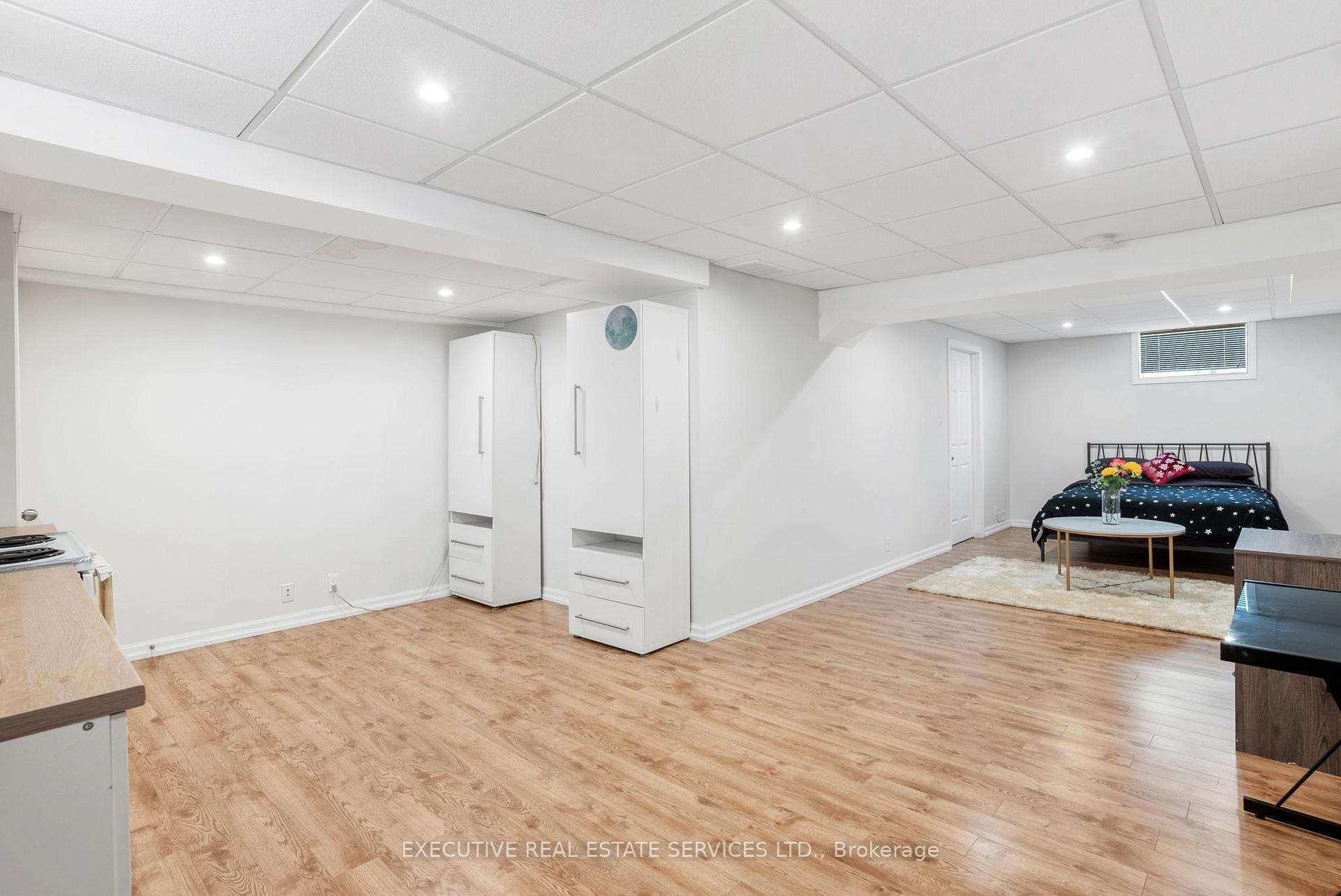 Photo 42 of 2884 Devon Road, London, South W — HOMEH