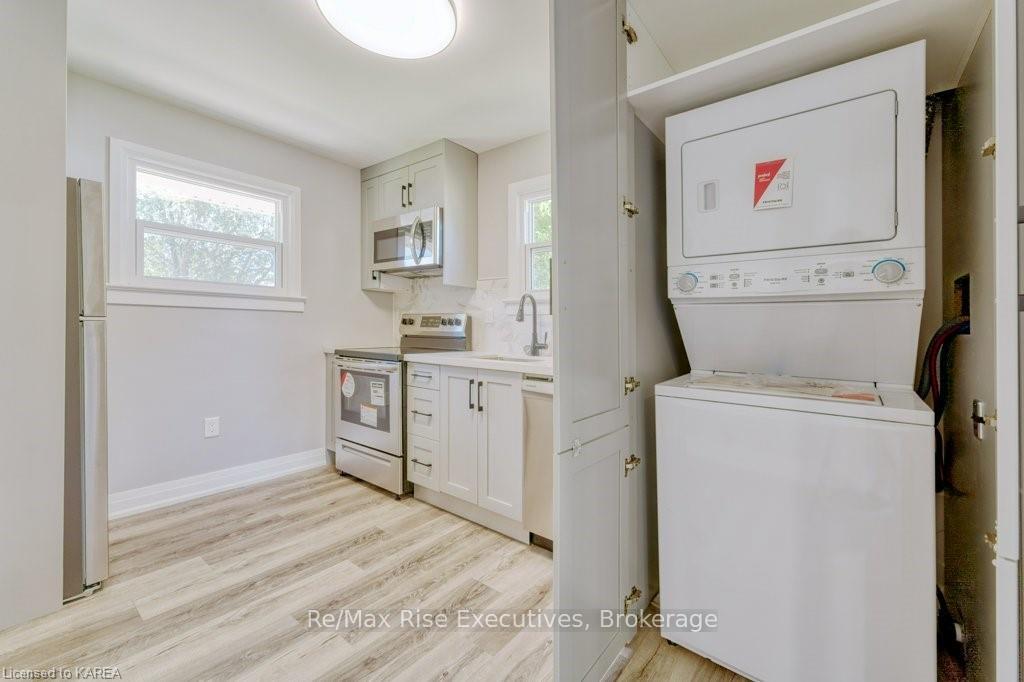 Photo 6 of 1640 Mary Street, Kingston, South of Taylor-Kidd Blvd — HOMEH