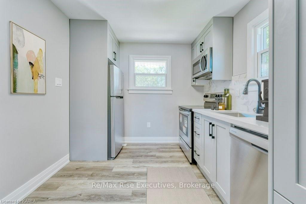 Photo 8 of 1640 Mary Street, Kingston, South of Taylor-Kidd Blvd — HOMEH