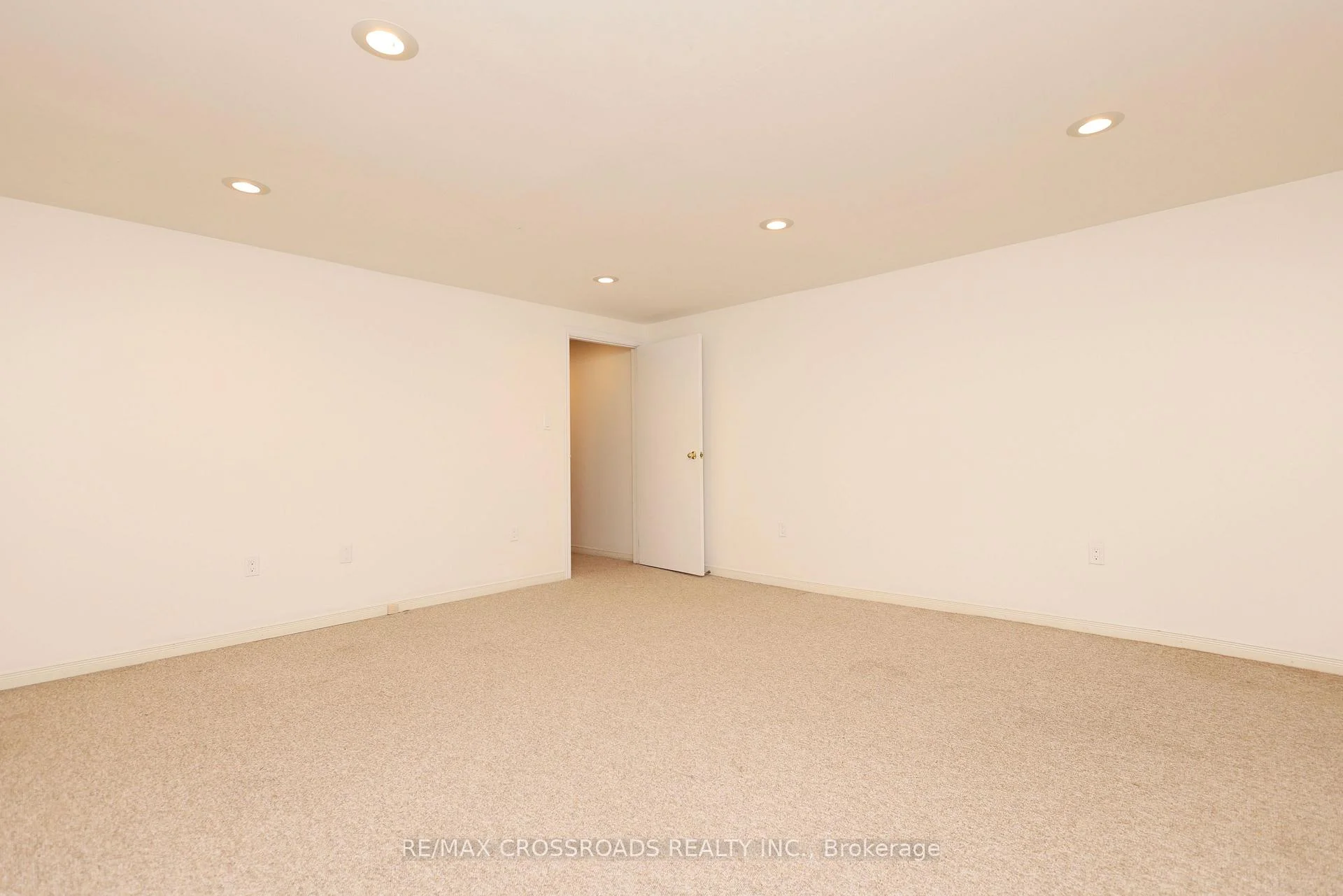 Photo 21 of Unit 3, 118 Wales Avenue, Markham, Old Markham Village — HOMEH