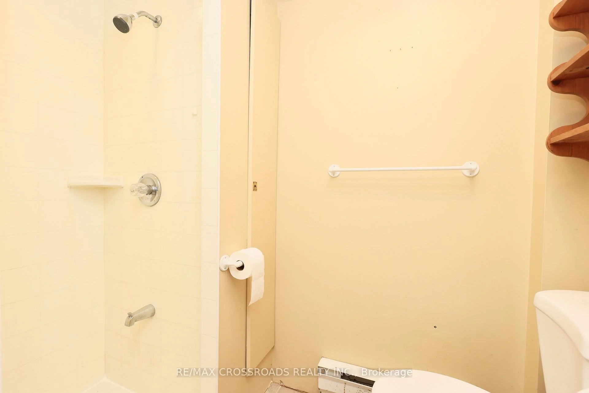 Photo 23 of Unit 3, 118 Wales Avenue, Markham, Old Markham Village — HOMEH