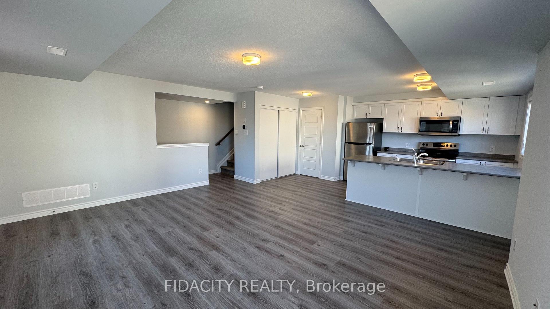 Photo 7 of 173 Anthracite Private, Ottawa, Barrhaven - Heritage Park — HOMEH