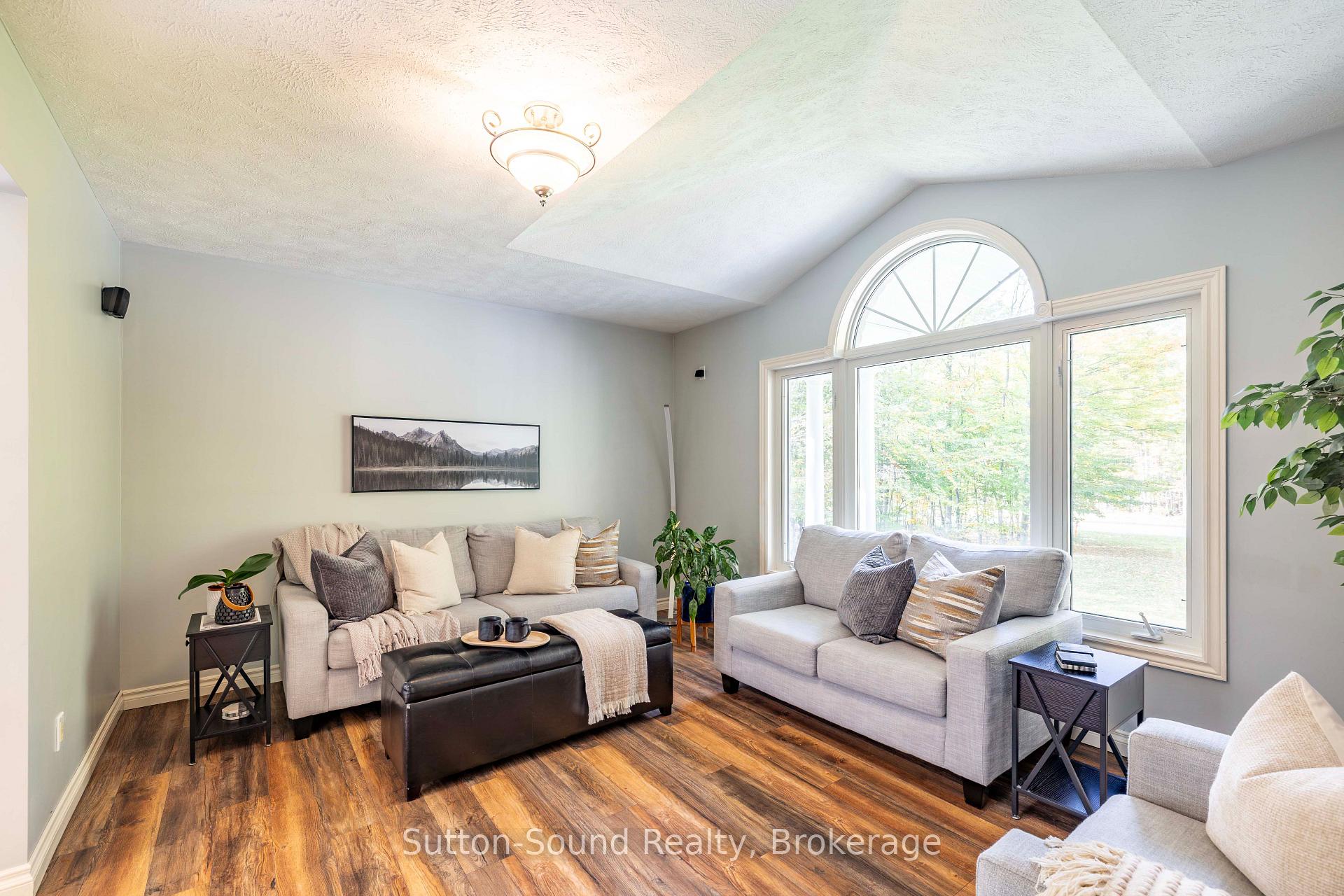 Photo 7 of 143712 15 Side Road, Meaford — HOMEH