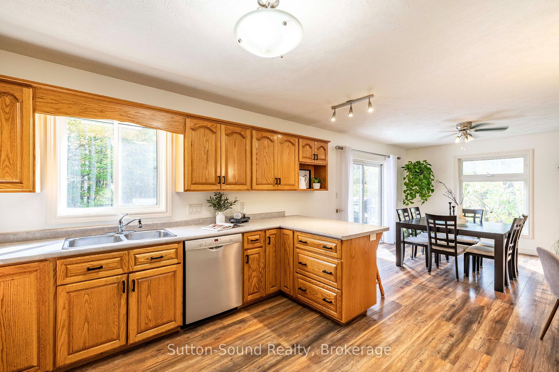 Photo 11 of 143712 15 Side Road, Meaford — HOMEH