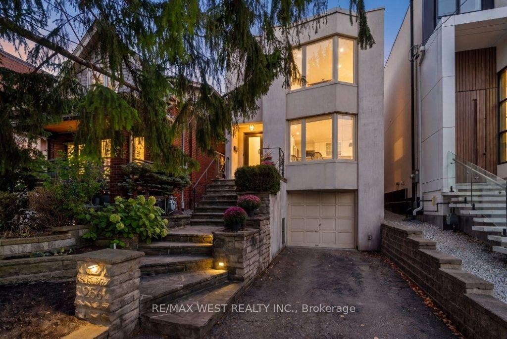 Photo 1 of 256 Erskine Avenue, Toronto, Mount Pleasant East — HOMEH