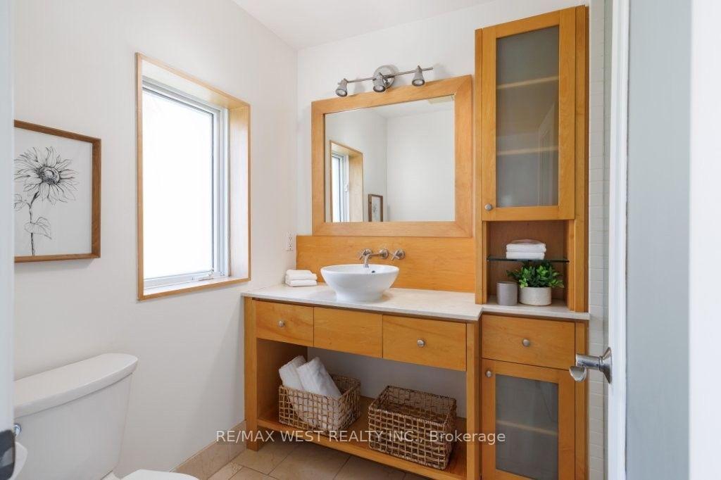 Photo 19 of 256 Erskine Avenue, Toronto, Mount Pleasant East — HOMEH