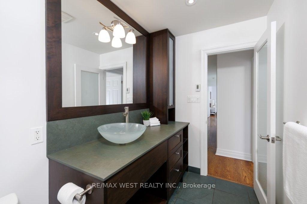 Photo 26 of 256 Erskine Avenue, Toronto, Mount Pleasant East — HOMEH