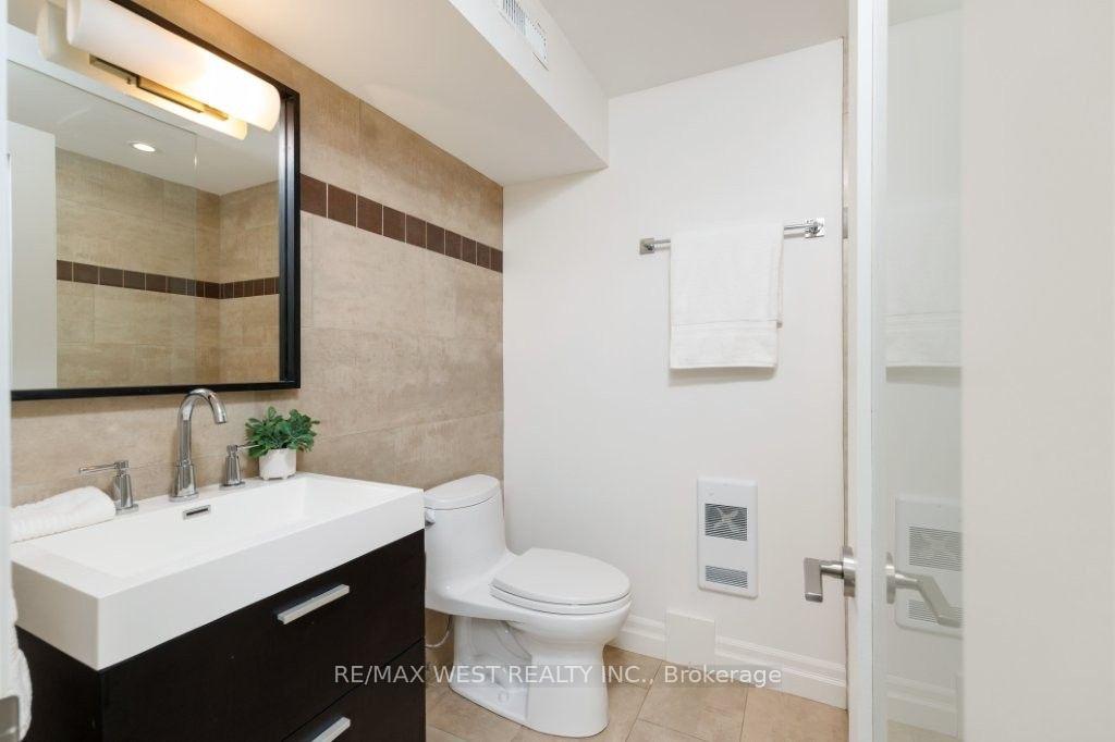 Photo 30 of 256 Erskine Avenue, Toronto, Mount Pleasant East — HOMEH