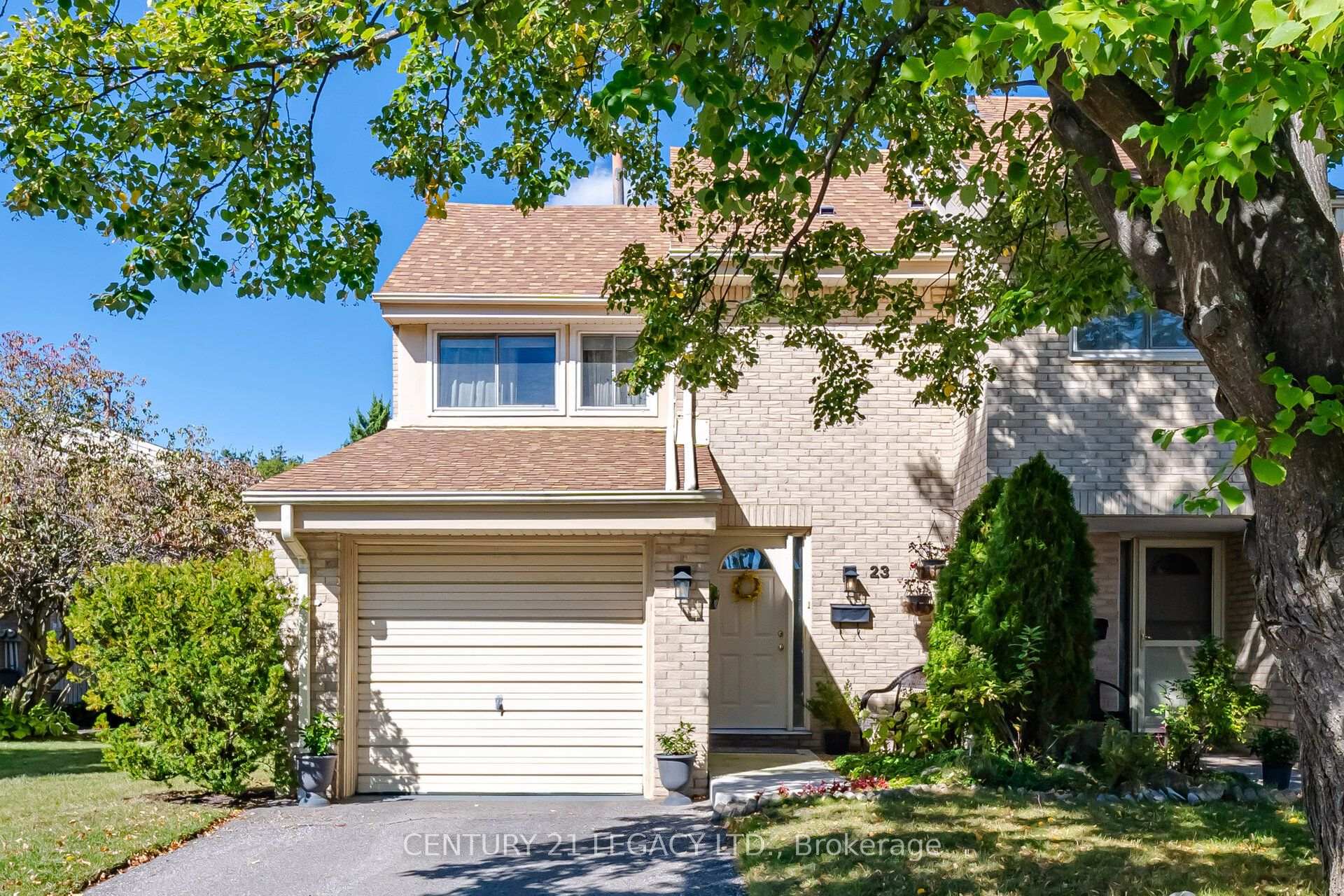 Front of Unit 23, 4171 Glen Erin Drive