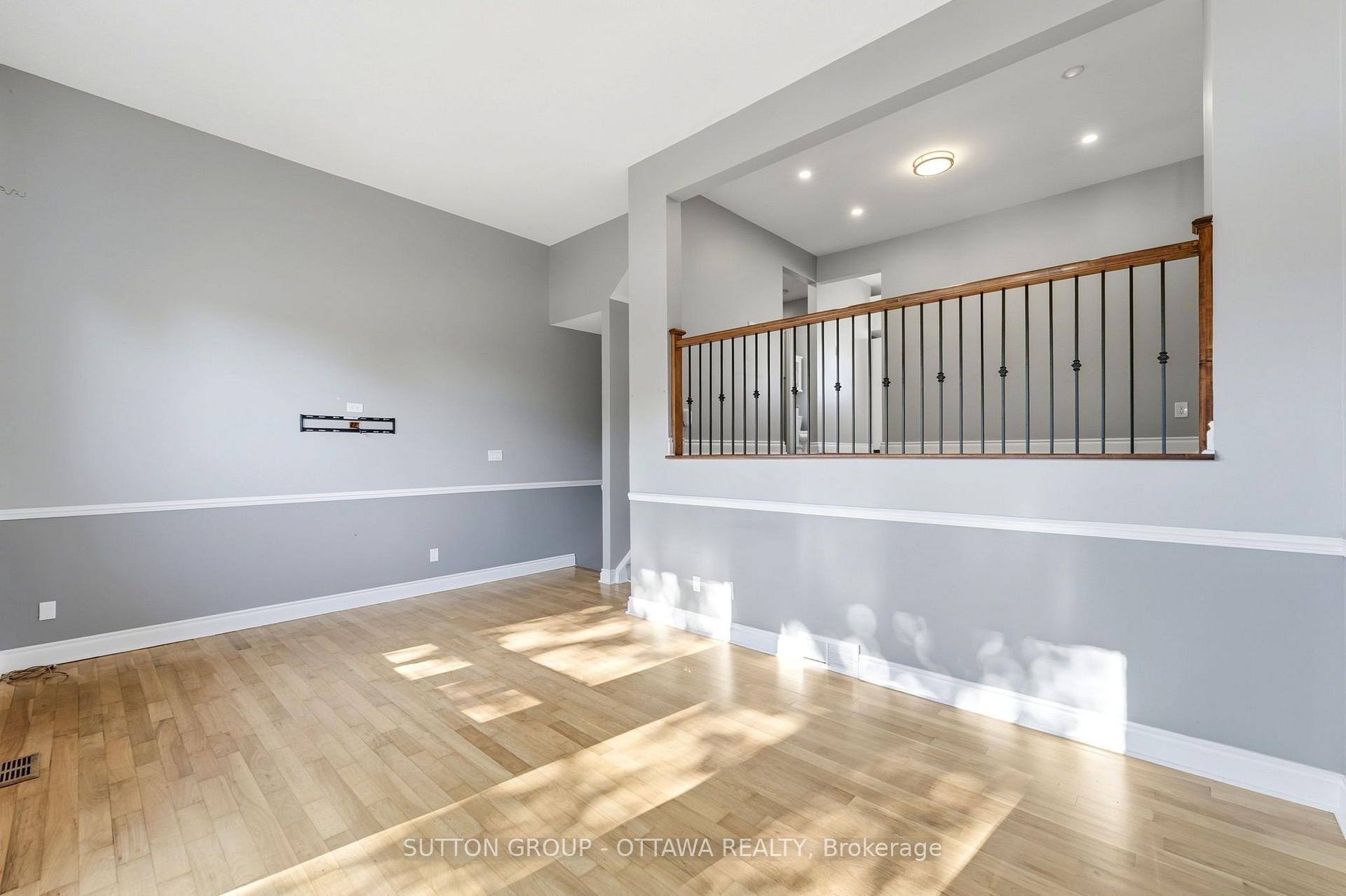 Photo 10 of Unit 71, 2415 Southvale Crescent, Ottawa, Sheffield Glen/Industrial Park — HOMEH