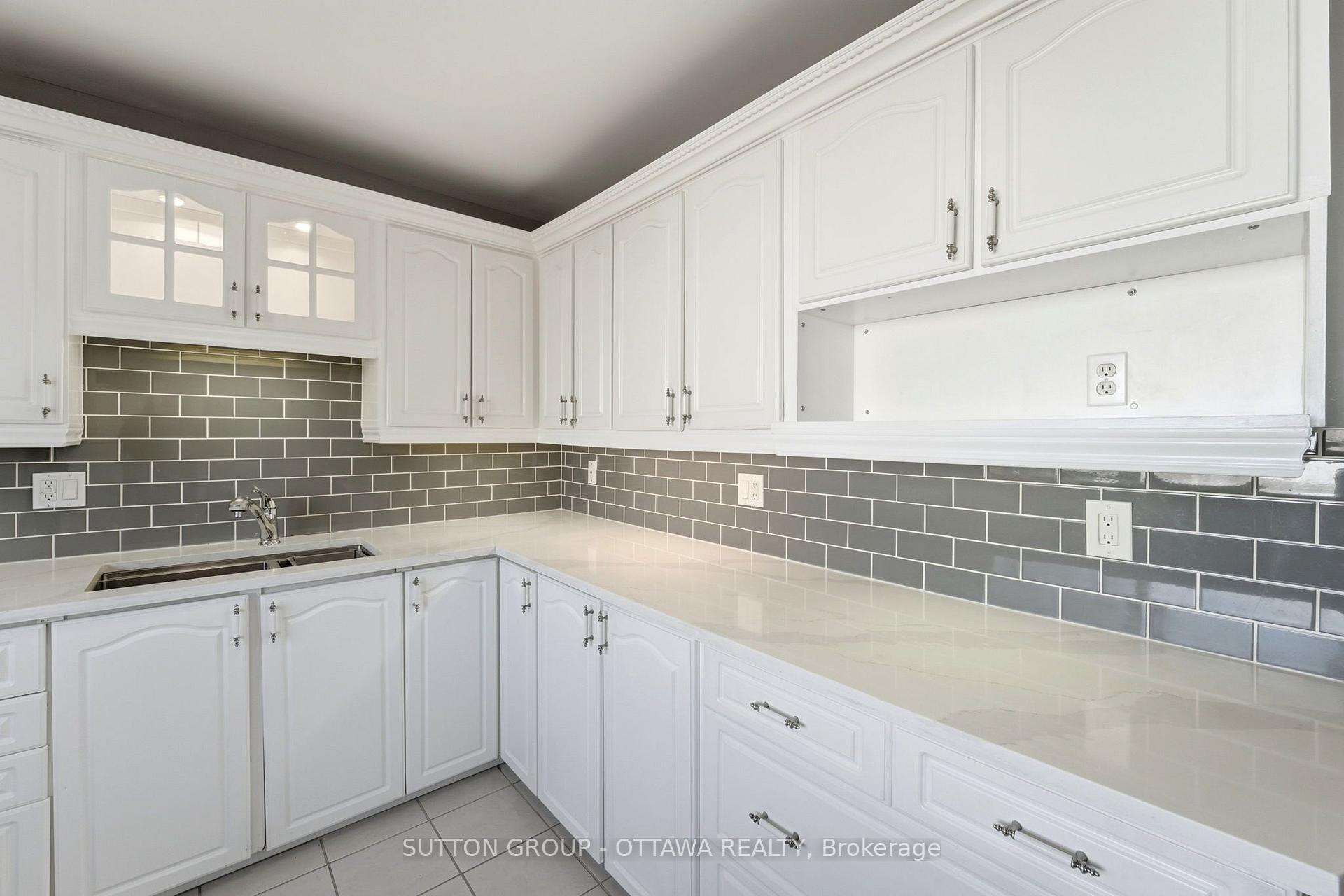 Photo 20 of Unit 71, 2415 Southvale Crescent, Ottawa, Sheffield Glen/Industrial Park — HOMEH