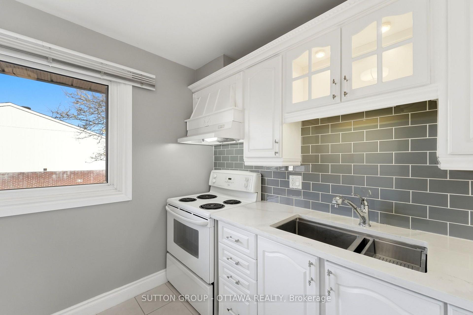Photo 21 of Unit 71, 2415 Southvale Crescent, Ottawa, Sheffield Glen/Industrial Park — HOMEH
