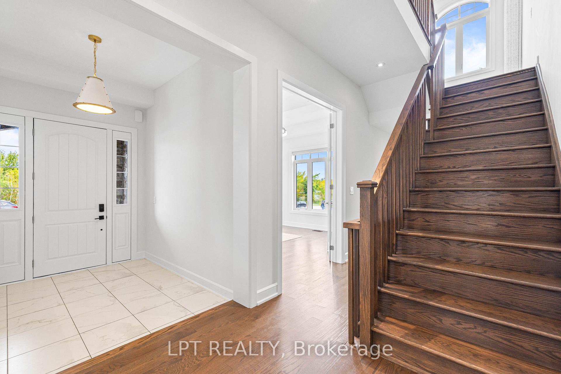 Photo 4 of 90 Keatley Drive, Vaughan, Patterson — HOMEH